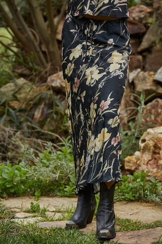 midi skirt
