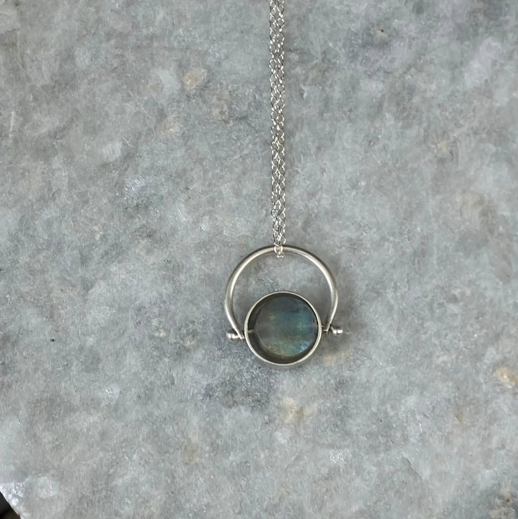 labrodorite necklace