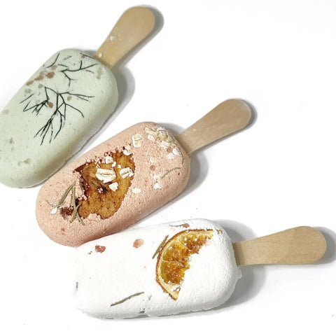 Apple + Wild Oats clay bath pops